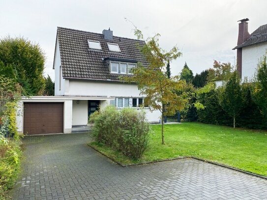 Freistehendes 4,5-Zimmer-Einfamilienhaus in Bad Godesberger Höhenlage mit schönem Ausblick!