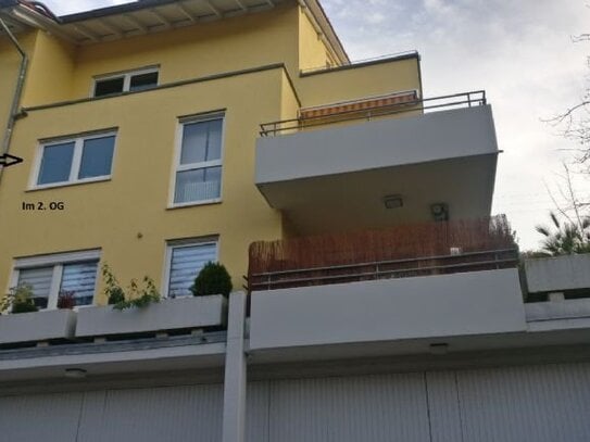 Grosszügige u. moderne 4 Zimmer Whg. Terrasse und Balkon, grenzt unmittelbar an Schweiz