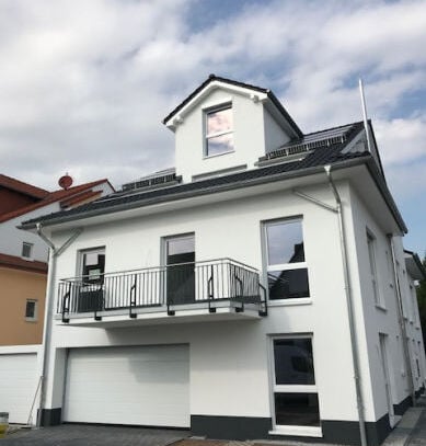 Schöne fünf Zimmer Wohnung in Mörfelden-Walldorf