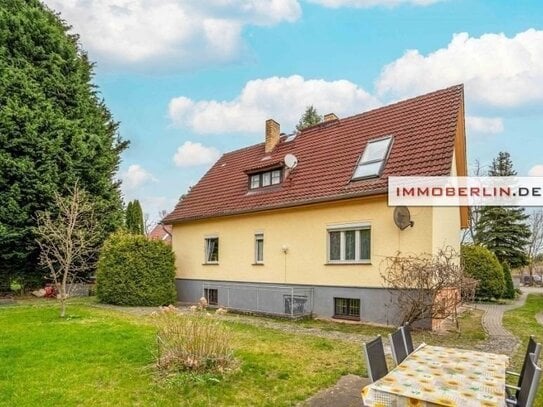 IMMOBERLIN.DE - Attraktives Einfamilienhaus mit Südwestgarten auf großem Grundstück