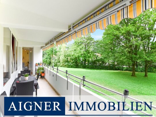 AIGNER: Westloggia mit Blick ins Grüne: 3-Zimmer-Wohnung in zentraler Lage Unterhachings