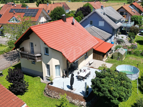 Traumhaftes Einfamilienhaus mit großem Grundstück und Blick ins Grüne