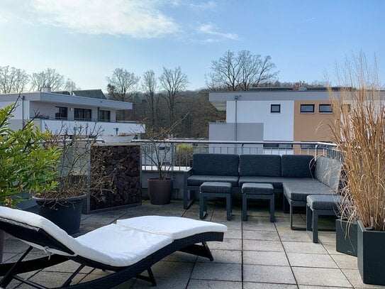 ** Provisionsfrei ** Exklusives Penthouse mit Blick auf Kanal, Stadtwald & Alte Veste