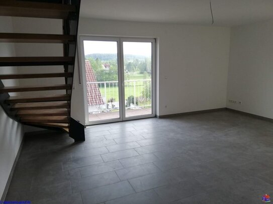 *** 3 ZIMMER MAISONETTEWOHNUNG, MIT BALKON UND Garage**