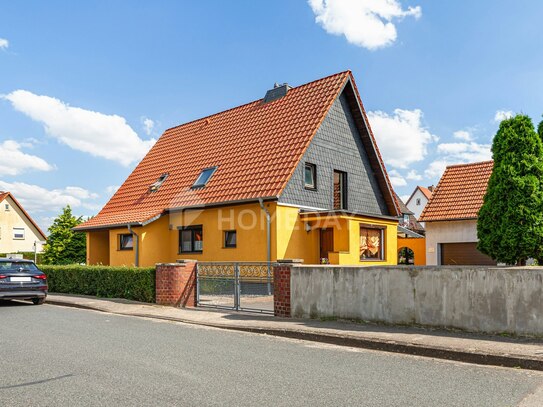 Großzügiges Einfamilienhaus mit 6 Zimmern, Solarthermie, Garten und Keller