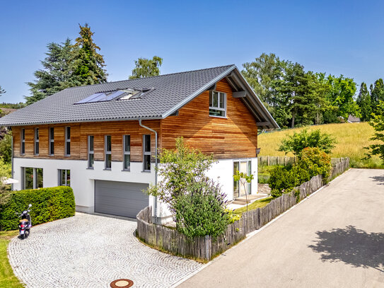 Nachhaltiges, geräumiges Einfamilienhaus mit stylischem Wohlfühlambiente