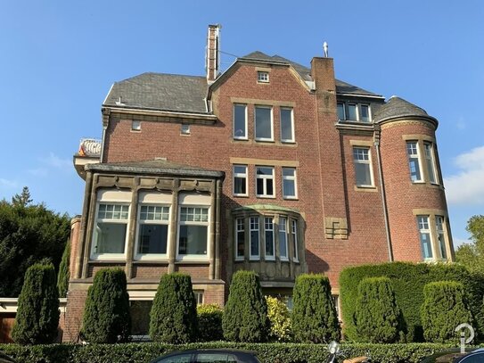 Großzügige 3 Zimmer Erdgeschoss-Wohnung mit Garten am Kaiser-Friedrich-Ring mit EBK