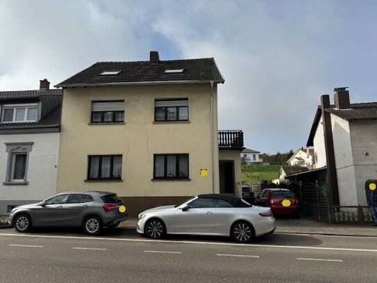 großzügige Einfamilienhaus in verkehrsgünstiger Lage St. Ingbert-Rohrbach