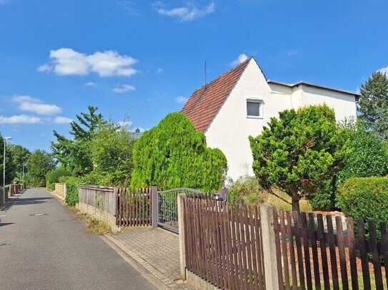 Holzhausen: Charmantes Haus in großartiger Lage