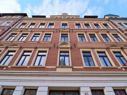 Dresden-Löbtau: Altbauwohnung mit Balkon!