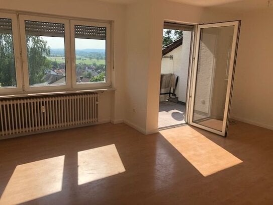 Gut geschnittene- 3-Zi.-Whg -1. Obergeschoss -Balkon - 91463 Dietersheim