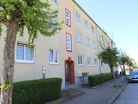 Schöne 2-Raum Wohnung im beliebten Dichterviertel von Altenburg!