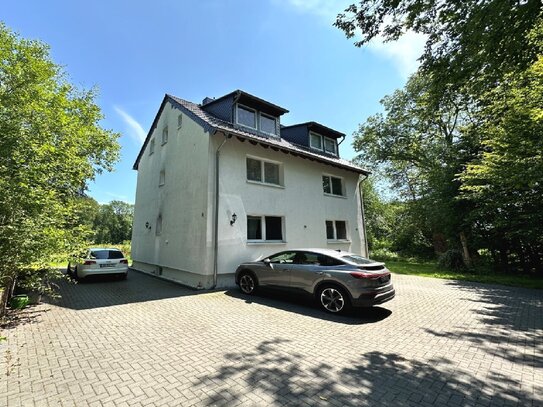 Top saniertes Dreifamilienhaus in Königswinter Ittenbach am Waldrand - fußläufig einkaufen!