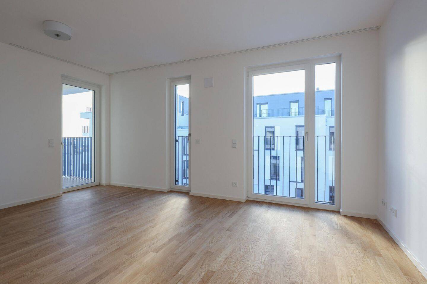 2 Zimmer Luxus Neubau - Einbauküche + Parkett - vom Eigentümer - Foto 1
