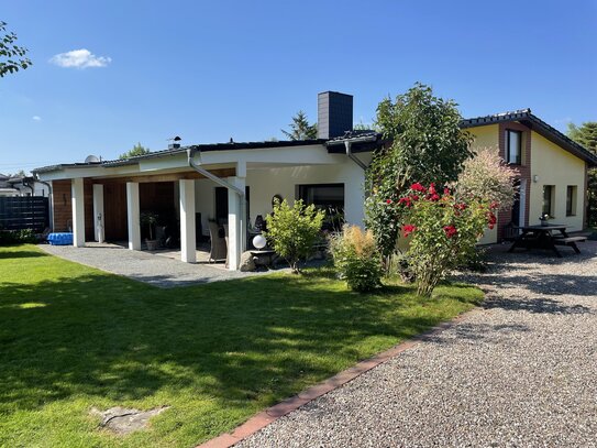 Dieser Ausblick ist grün wie die Hoffnung! Ihr Bungalow zum Familienglück.