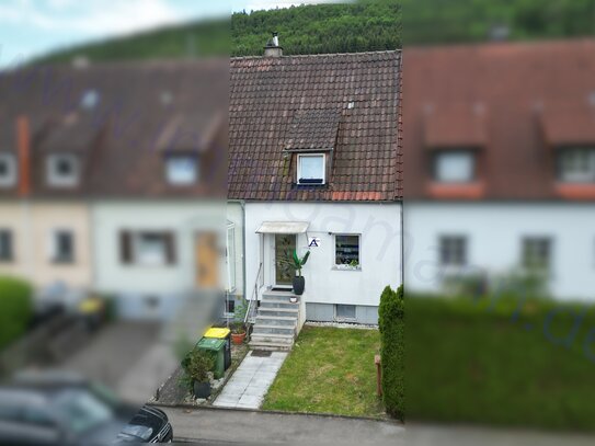 Gemütliches und Energieeffizientes Reihenmittelhaus. Ohne Ängste und Sorgen bezüglich steigender Energiekosten in Ihre…