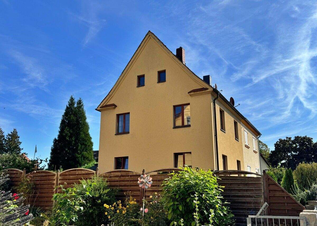 Attraktive Doppelhaushälfte in ruhiger Lage am Dresdner Stadtrand - ideal für Familien