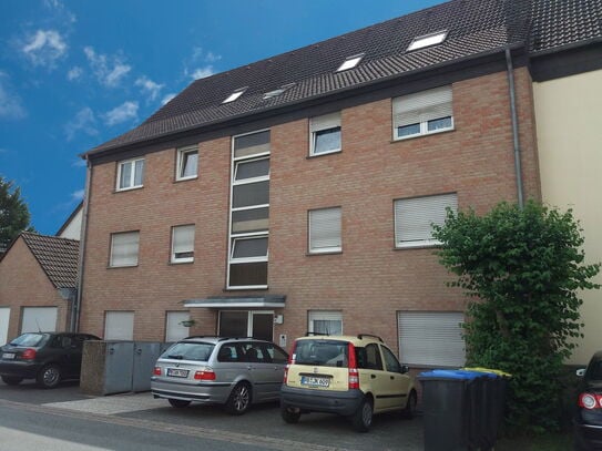 Schöne 3-Zi.-Wohnung in Paderborn Schloß Neuhaus, ruhige Lage, EG, li