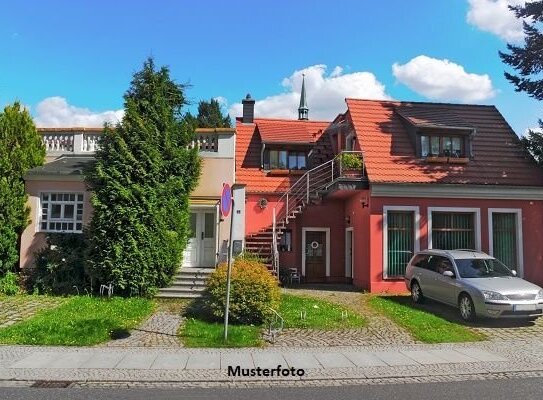 Großzügige 5-Zimmer-Wohnung mit Balkon - ohne Provision