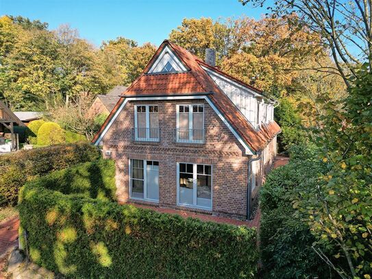 TOP Kapitalanlage! Modernes und energieeffizientes Zweifamilienhaus in bester Ortslage