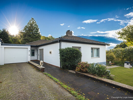 Exklusiver Walmdachbungalow in Panoramalage - Ihr neues Zuhause mit Blick über Remagen!