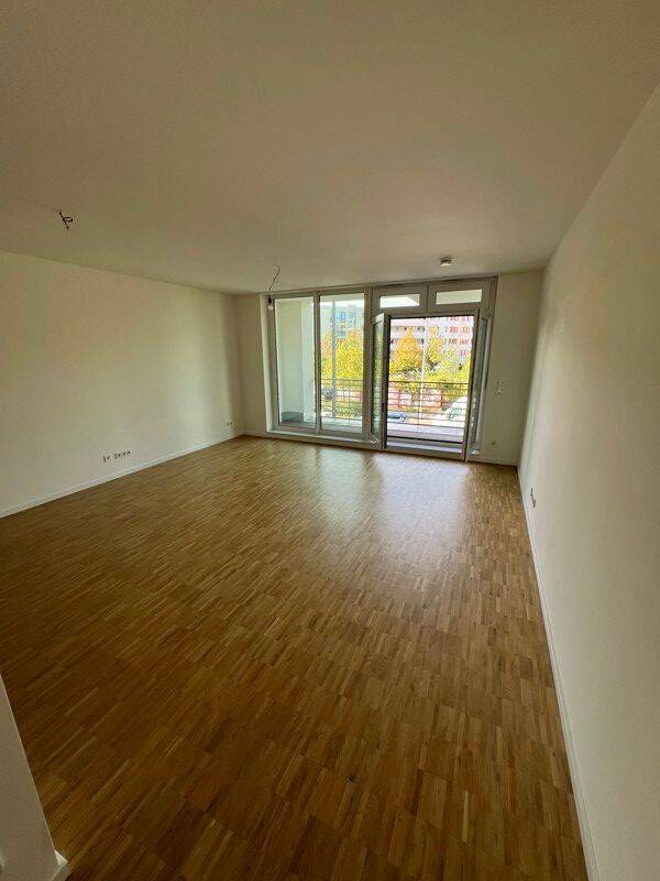 Stilvolle 3-Zimmer-Wohnung mit Balkon, Parkett & Einbauküche in Berlin-Friedrichshain - Foto 1