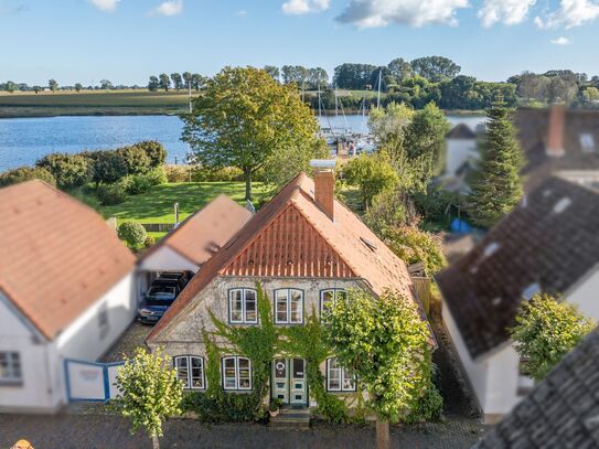 Traumhaftes Einfamilienhaus in Arnis - Denkmalgeschütztes Kulturerbe mit Blick auf die Schlei