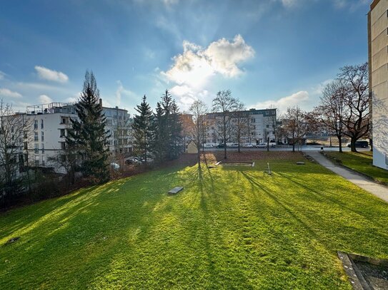 Reserviert - Charmante 2-Zimmer-Wohnung mit Süd-Balkon - Perfekt für Eigennutzer oder Kapitalanleger