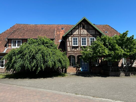 Vom dorfgeschichtlichen Gasthaus zum Wohnhaus! (SY-6227)