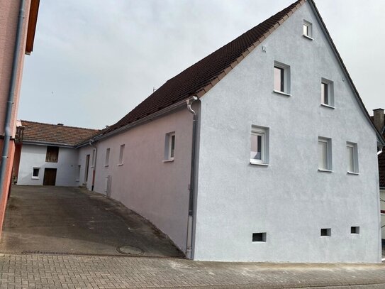 Schönes Einfamilienhaus in Herzen von Kälbertshausen.