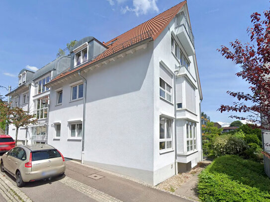 Provisionsfrei - Klug geschnittene Wohnung in gutem Zustand, mit Balkon und Blick ins Grüne