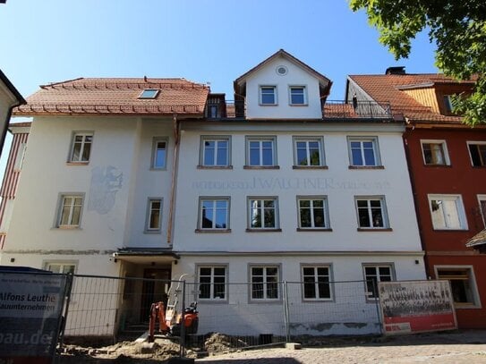 3 Zimmer Wohnung mit Aufzug und Bergblick in exklusiv saniertem Altstadthaus