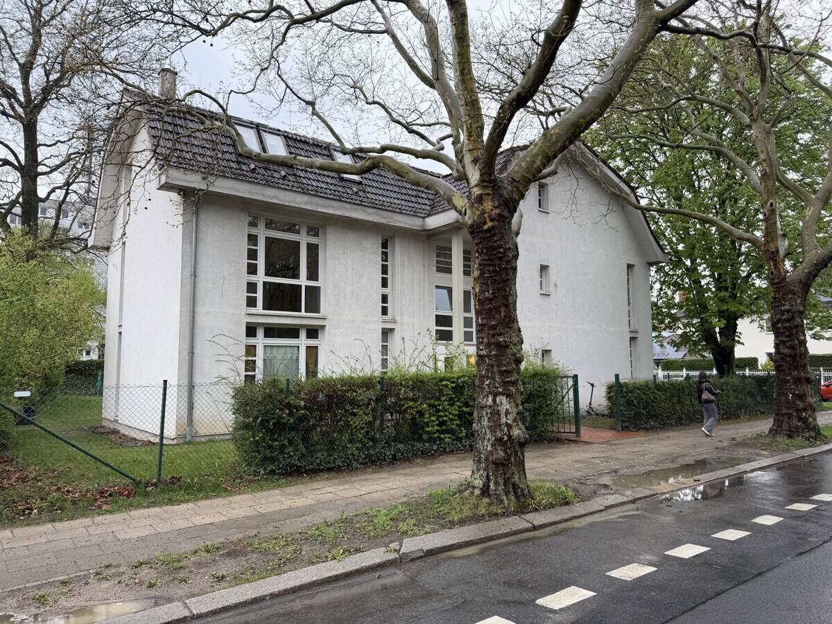 Lichtdurchflutete Wohnung in grüner Lage!! **Wannenbad**EBK** - Foto 1