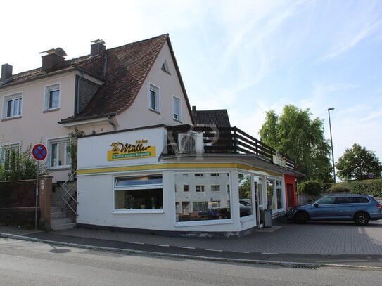 Haus mit Gewerbefläche und traumhaftem Blick von den Terrassen auf Marburg!