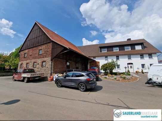 Ruhig gelegenes Bauernhaus, Stall, Garage und Garten in Rhenegge