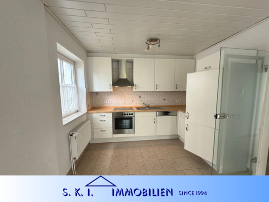 Freistehendes 3 Parteien Haus! 225 qm 380 m² Grundstück - 3 Schuppen- saniert.