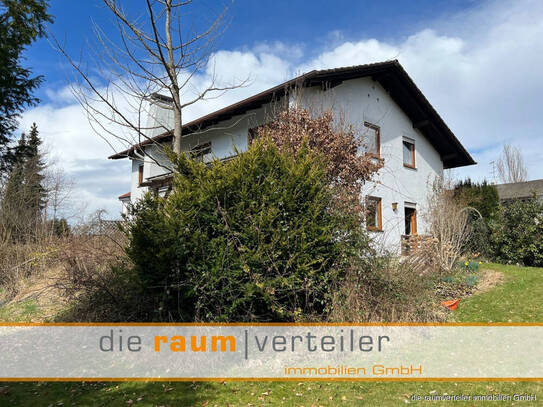 1-2 Fam.- Haus (Altbau), 200 qm Wfl.- Nähe Chiemsee, gr. Grundst. (1.060 qm), Neubau DHH + EFH mögl.