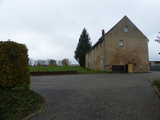 Einfamilienhaus mit Potenzial und großen Grundstück in Mügeln zu verkaufen