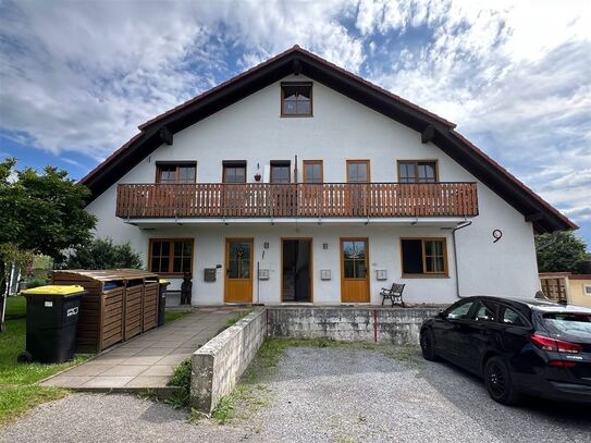 Fürstenberg, schöne 3-Zimmer-EG-Wohnung mit Terrasse und Einbauküche