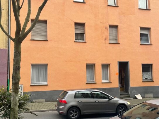 Herrliche Altbau-ETW im 1. OG - zwischen Essen und Bochum in Gelsenkirchen!