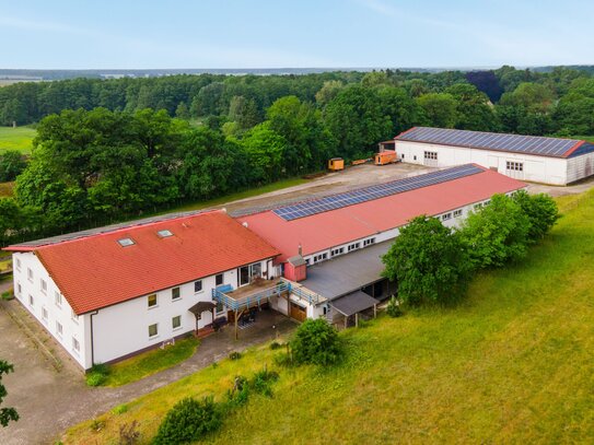 Hallen und Bürogebäude in Netzeband bei Neuruppin: Nahe A24 & A19, modern und energieeffizient!