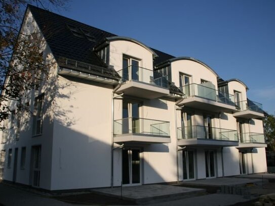 Großzügige 2-Zimmer-Maisonette-Wohnung mit Wannenbad, Dusche, Fußbodenheizung und Balkon