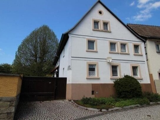 Achtung- Neuer Preis! Historisches Bauernhaus auf einem 1500 m² großem Gartengrundstück im absoluten Stadtzentrum von B…