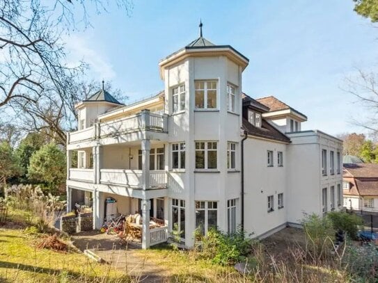 Ruhiges Penthouse mit großem Balkon in begehrter Toplage von Wannsee