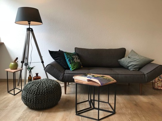 Attraktive und ruhige 2-Zimmer-Wohnung mit Terrasse und eigenem Garten im Zentrum von Leonberg