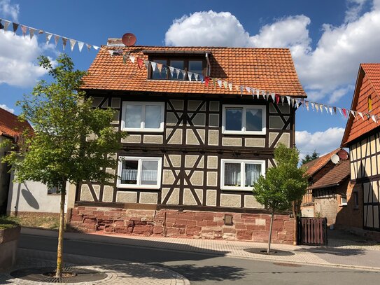 Bezahlbare 1-Raum-Wohnung im Fachwerkhaus mit wunderschönem Garten