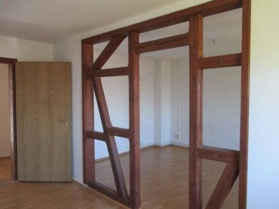 2 Zimmer DG Wohnung Knaudtstraße, Schwerin zu vermieten