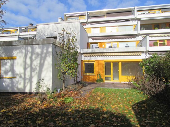 Modernisierte, sonnige 3-Zimmer-Garten-Eigentumswohnung im Terrassenhaus