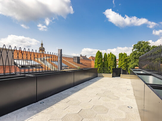 Über den Dächern: atemberaubende 4-Zimmer-Wohnung mit Balkon und 40 m² Rooftop