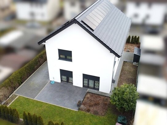 Provisionsfrei! Neuwertiges EFH mit Einliegerwohnung - ruhige Top-Lage, modernste Ausstattung & energieeffizient!